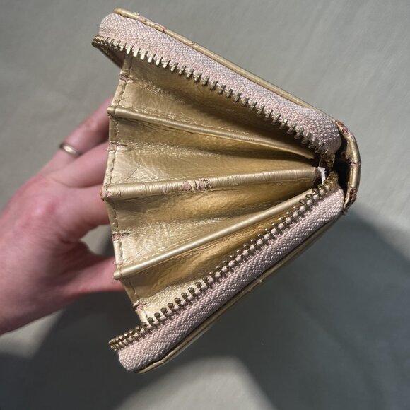 Tory Burch Robinson Metallic Zip-Around Wallet in Pale Gold - Picture 9 of 13